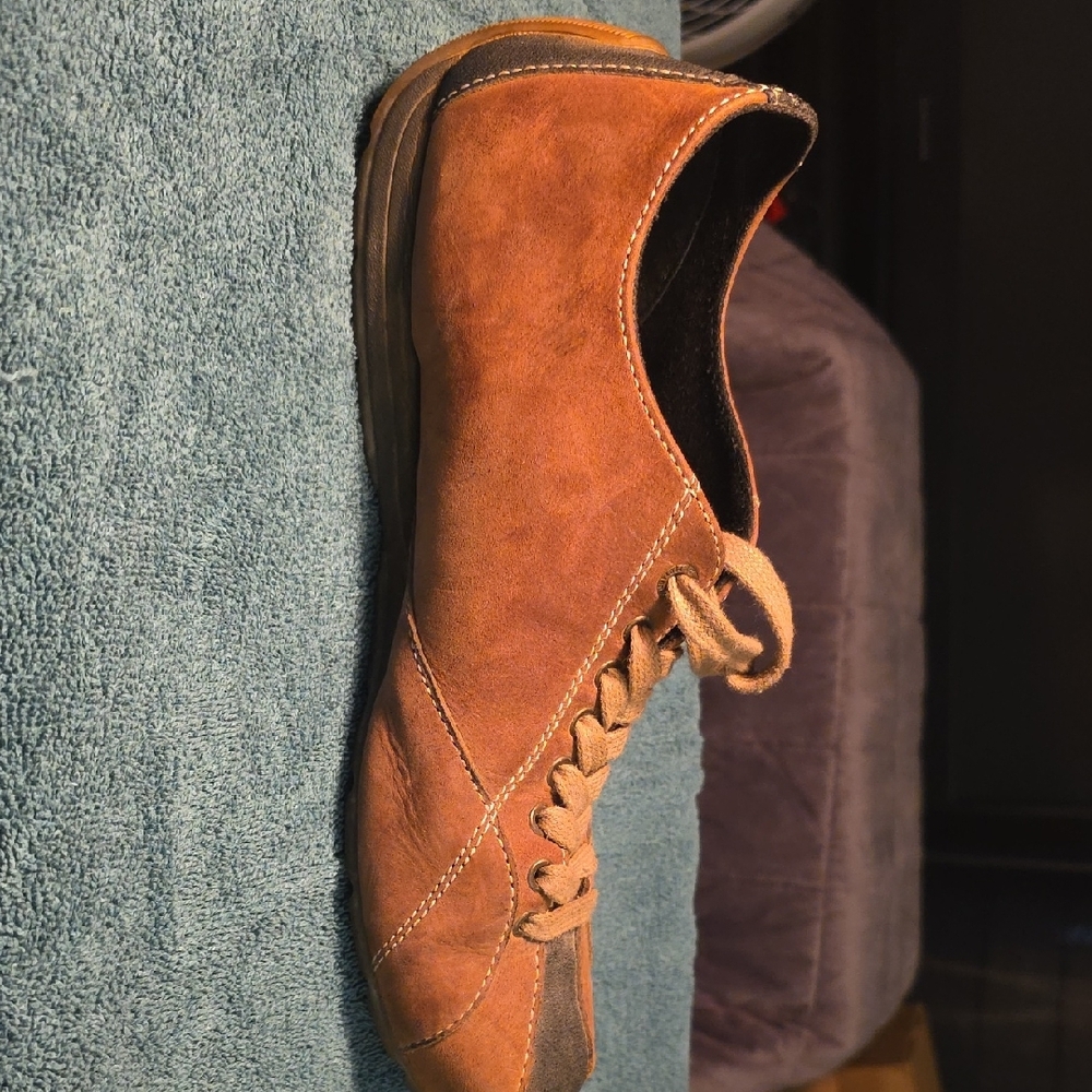 Dr. Martens Brown and Black Men's Sneakers - Picture 4 of 8